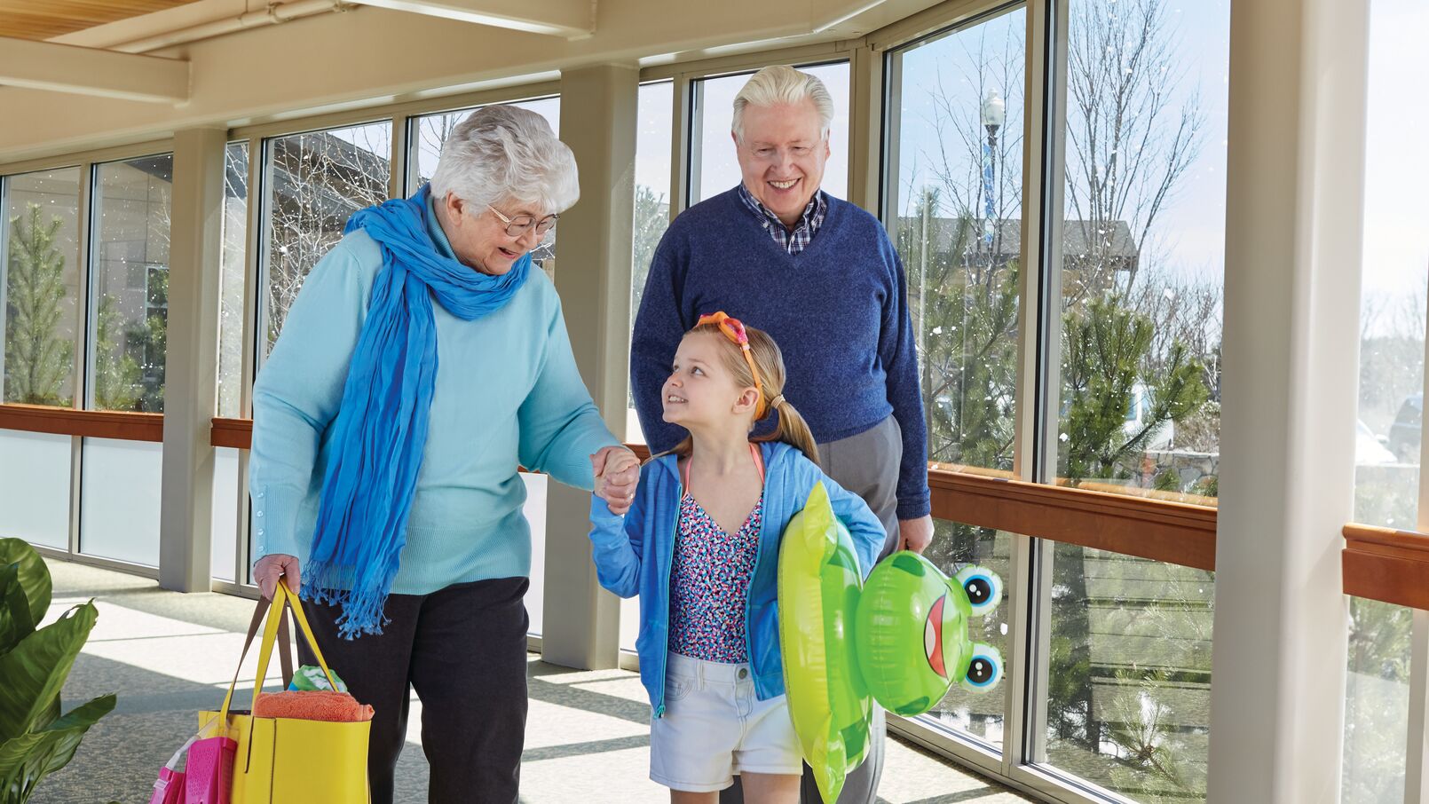 Large-LU_LPH_3-2015_124179_SLP-1610x906 grandparents with grandchild