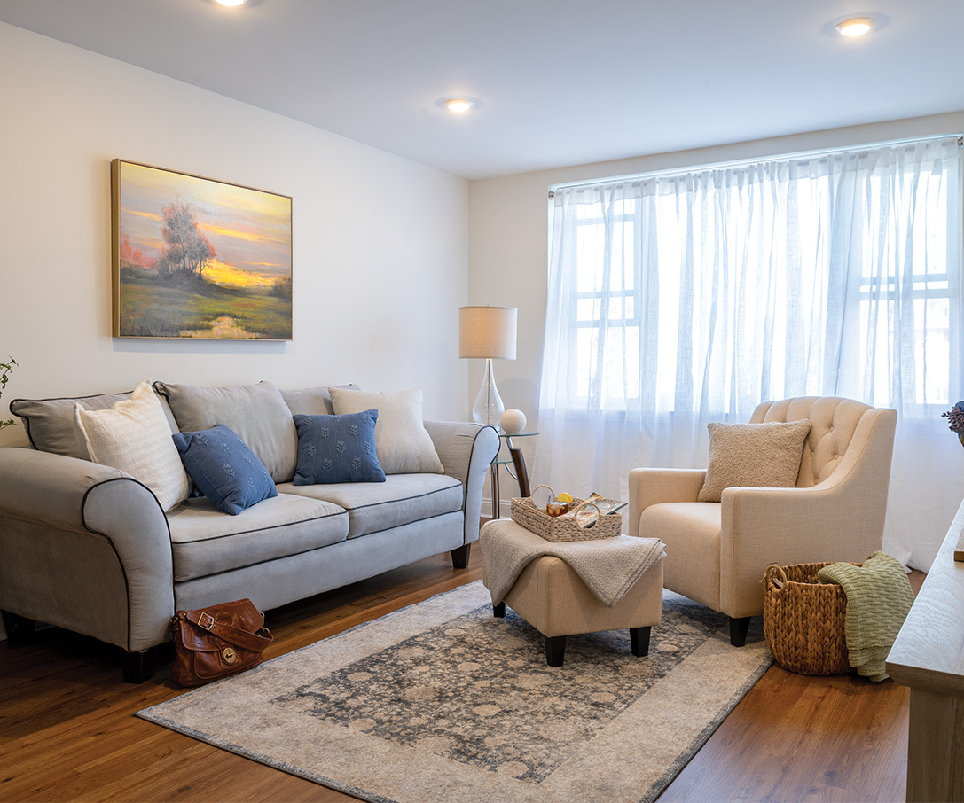 Ellicott living room