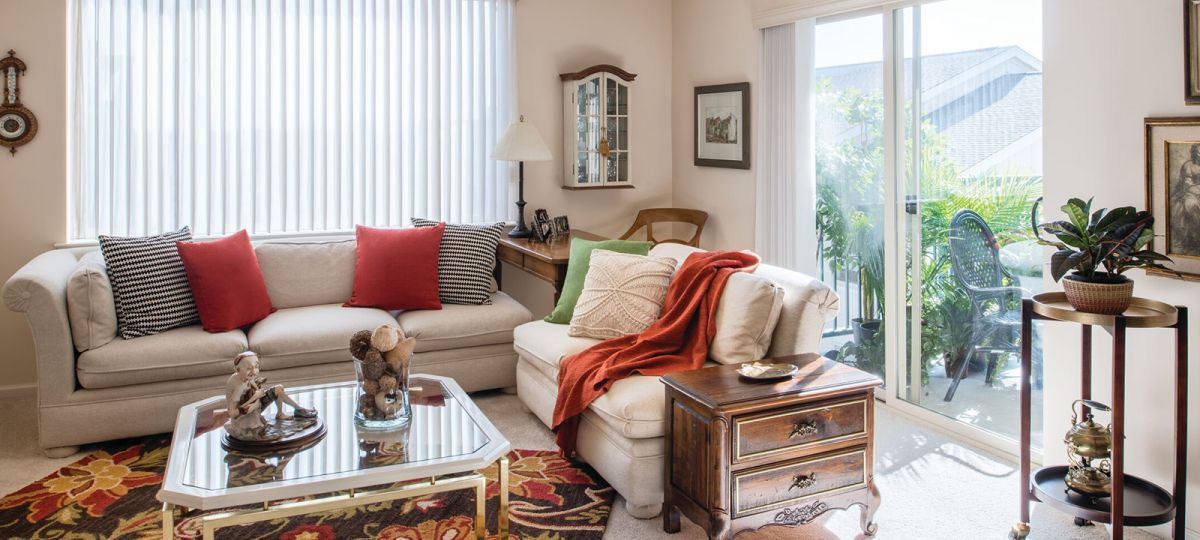 Living room in Manchester apartment home.
