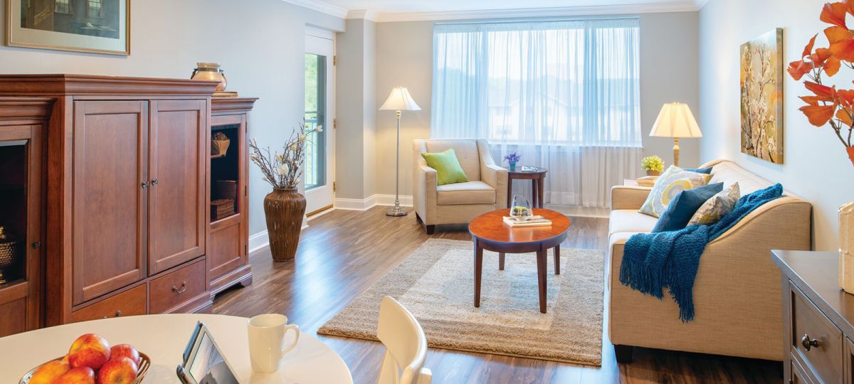 The Kingston Senior Apartments in Parkville | Oak Crest