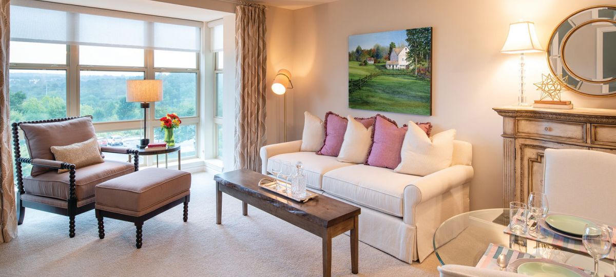 Image of the Harrison living room with bay window.