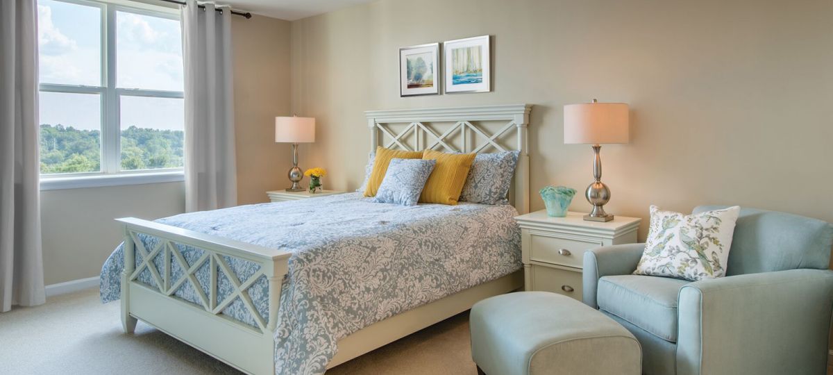 Image of the Ellicott bedroom.