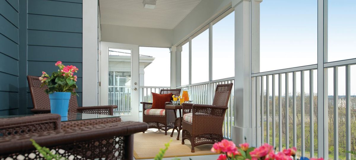 Image of the Somerton porch.
