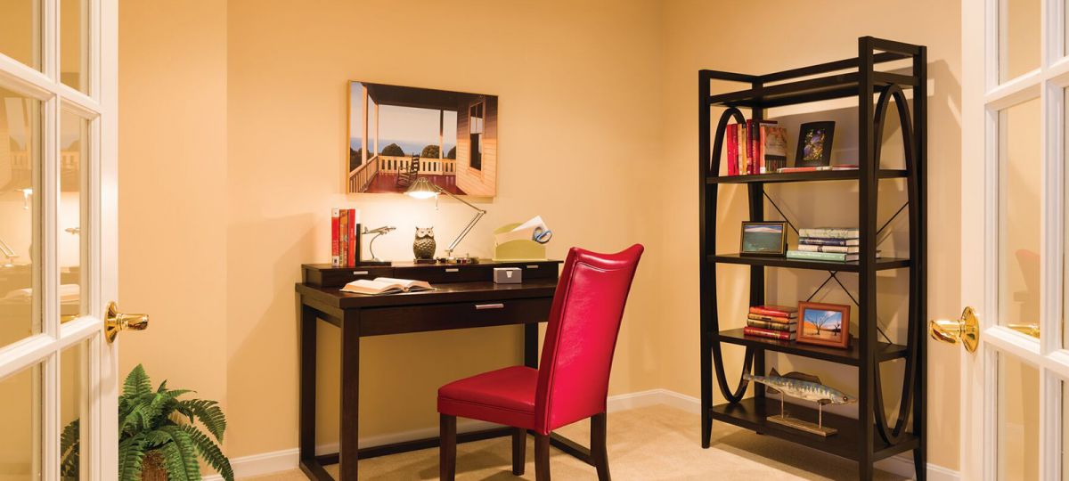 Dining room in apartment home.