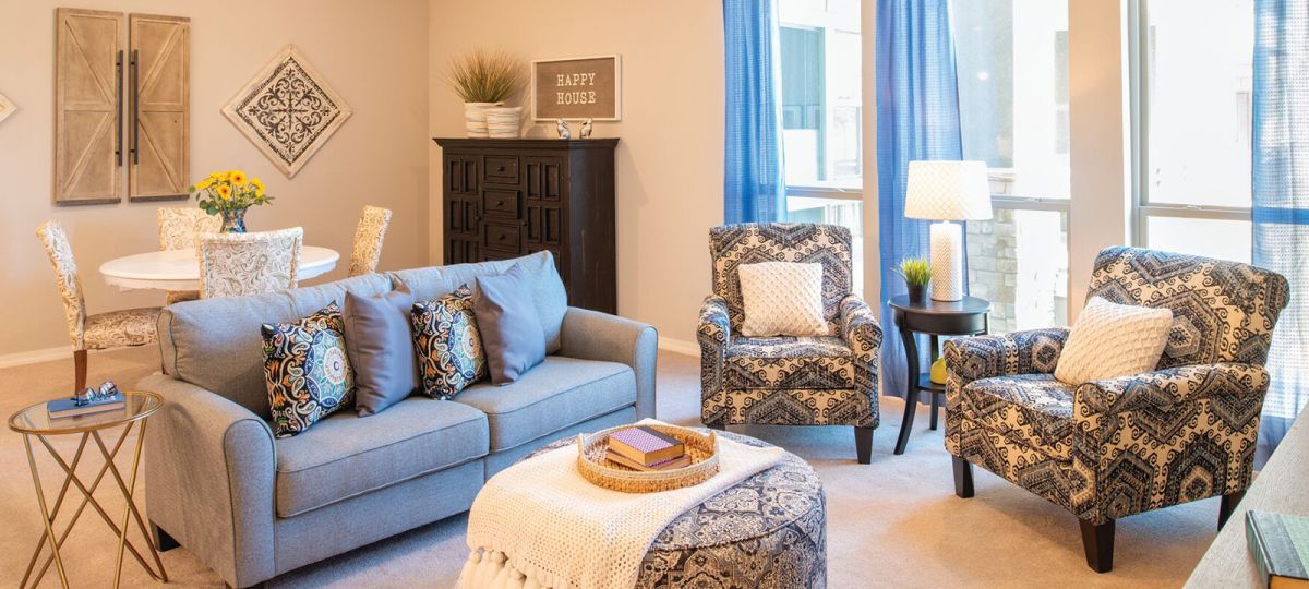 Open plan of Peyton living room.