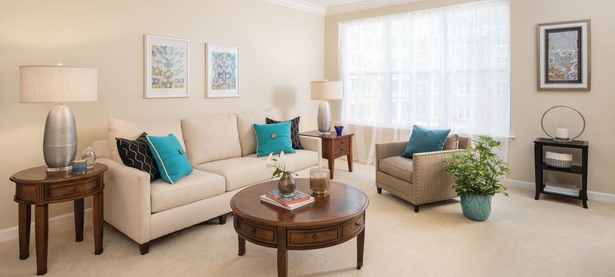 Image of the Newbury livingroom.
