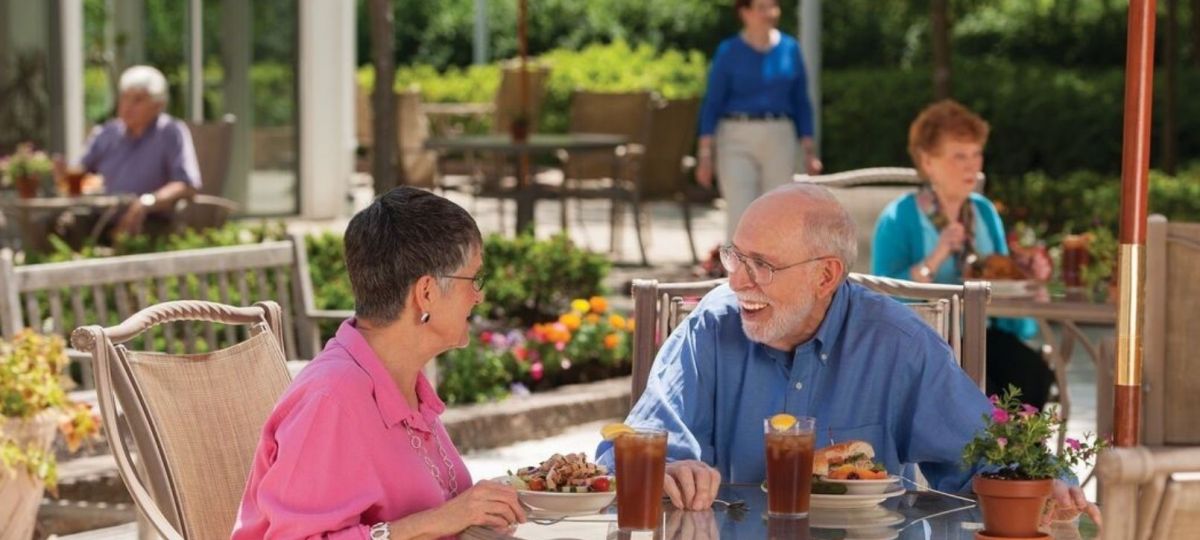 CCV_Residents_Outside-Dining_1610x906 Cedar Crest residents dining outside