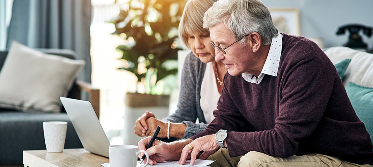 Finance_1122_GettyImages-1151191362_1610x906_WEB.jpg Couple reviewing finances