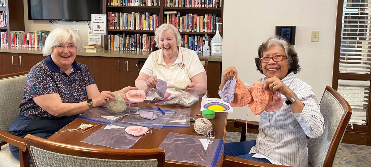 Charlestown's Knitted Knockers Chapter Helps Local Breast Cancer Survivors Charlestown's Knitted Knockers Chapter Helps Local Breast Cancer Survivors