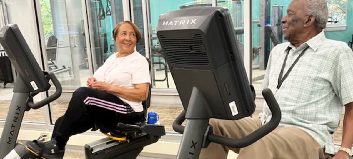 Residents at Fox Run in Novi, Michigan enjoy making new friends and connections.