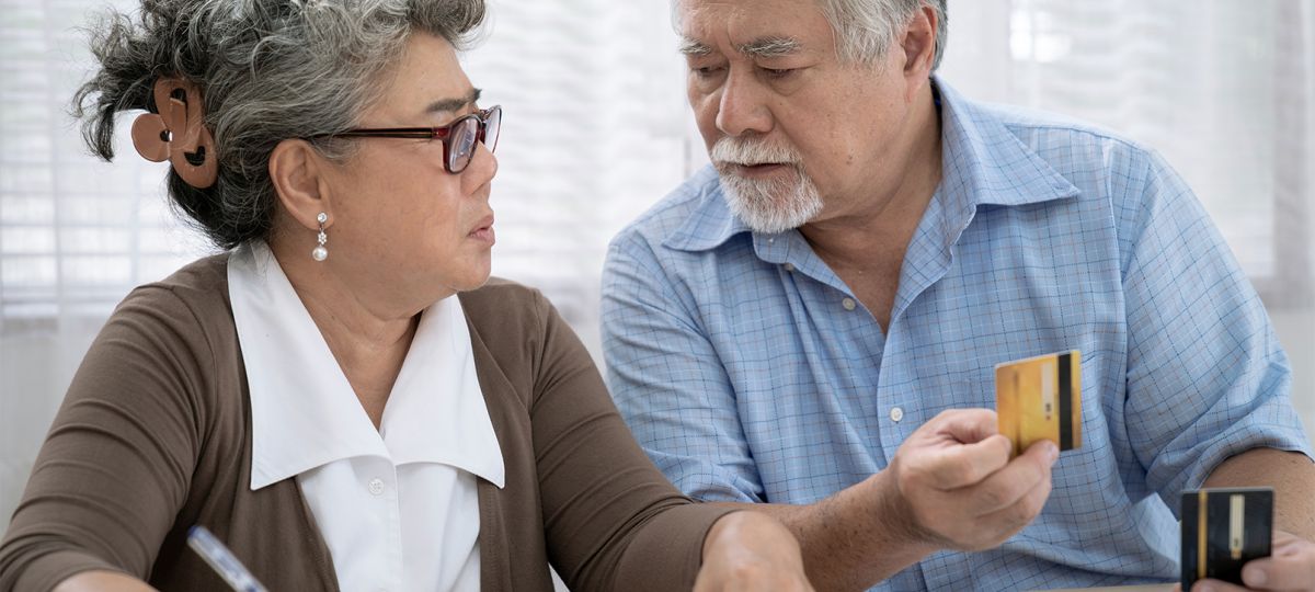 Finance_0123_GettyImages-1316476080_1610x906_WEB_0.jpg Two people having a discussion