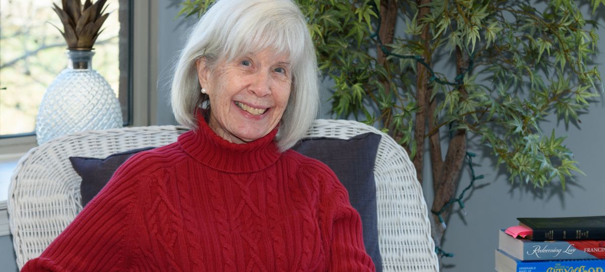 Libby Smith, Oak Crest author