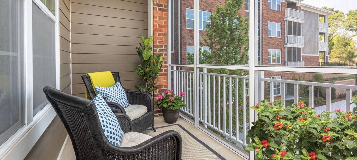 Somerton screened porch