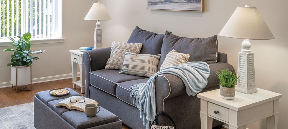 Oak Crest Brighton Living Room