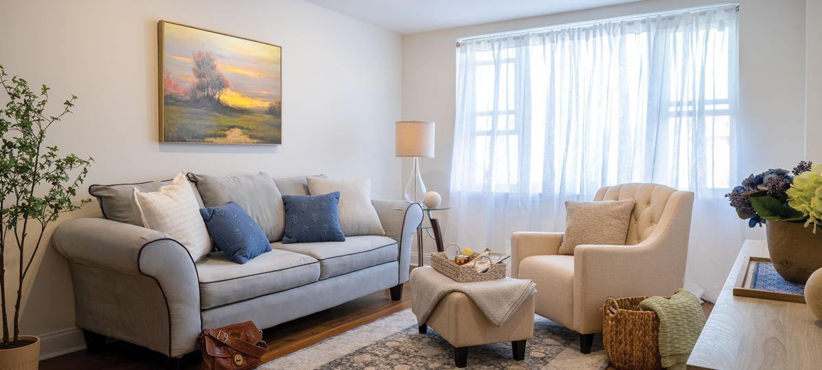 Ellicott living room