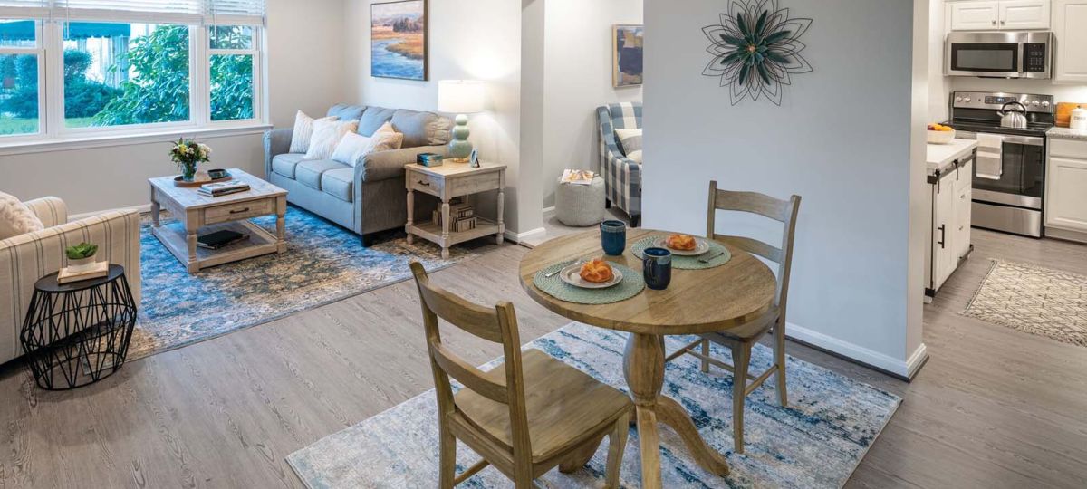 Georgetown Living Area and Kitchen