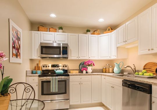 Image of the Guilford kitchen.
