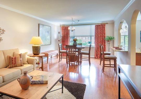 Image of the Lancaster living room.