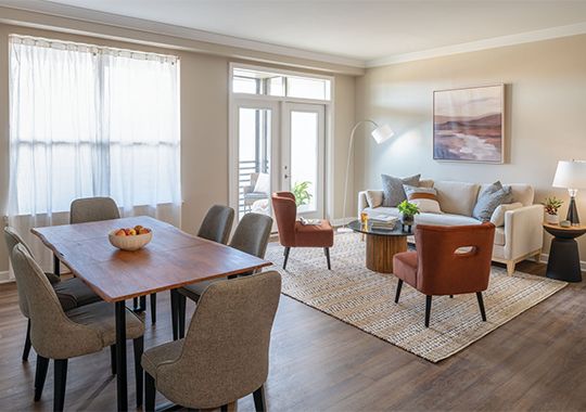 Piedmont dining and living area