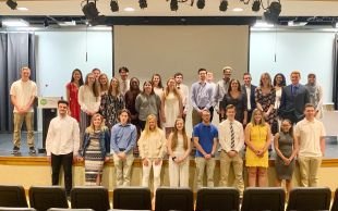33 Local Students Receive Linden Ponds Scholarship image