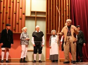 Seabrook Residents Enjoy Dynamic Entertainment On Campus image