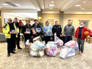 Hingham Police Collect Hundreds Of Toys At Linden Ponds image